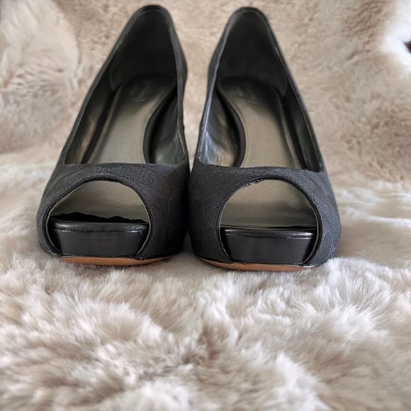 Coach peep toe heels, size 9. Sadly I can no longer wear heels anymore. - Picture 3 of 9